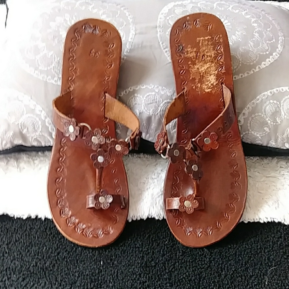 Sandals - Picture 2 of 4